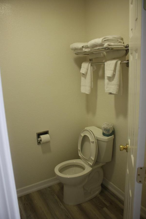 Value Inn & Suites Redding Eksteriør billede