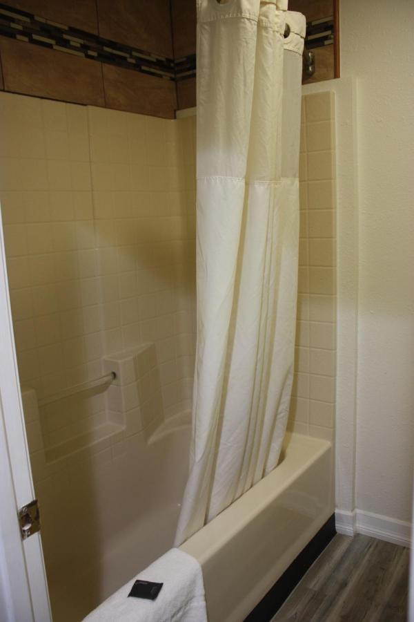 Value Inn & Suites Redding Eksteriør billede