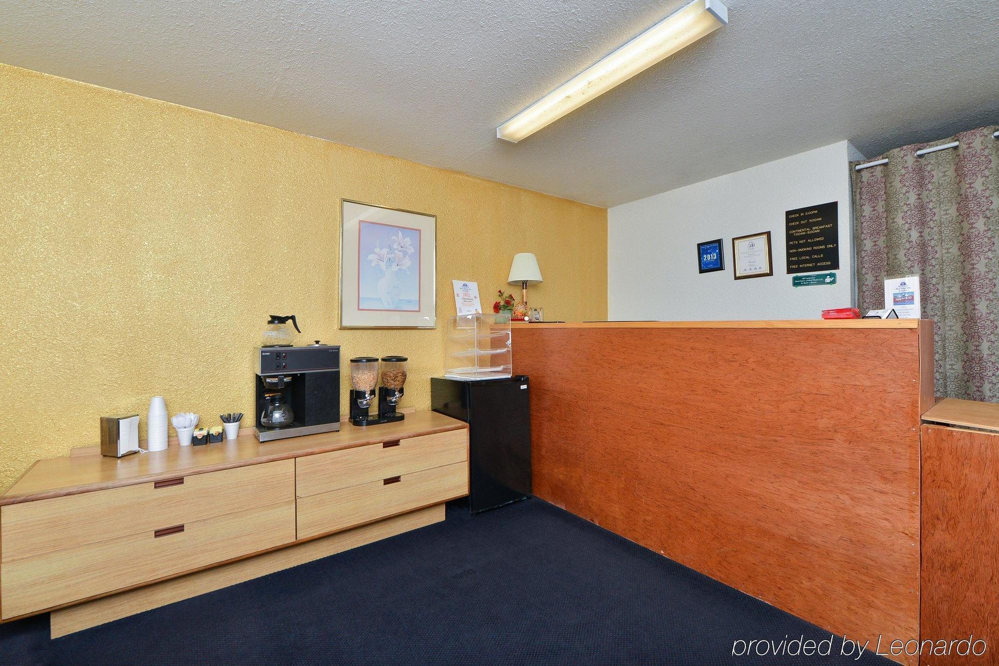 Value Inn & Suites Redding Eksteriør billede