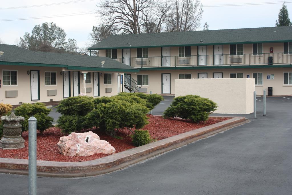 Value Inn & Suites Redding Eksteriør billede