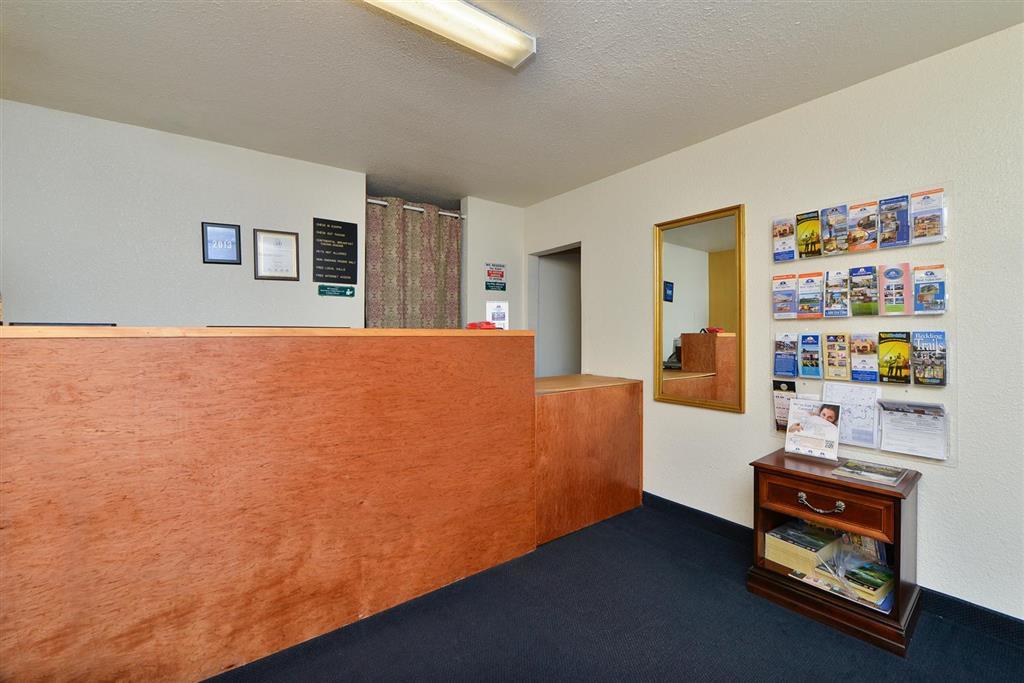 Value Inn & Suites Redding Interiør billede