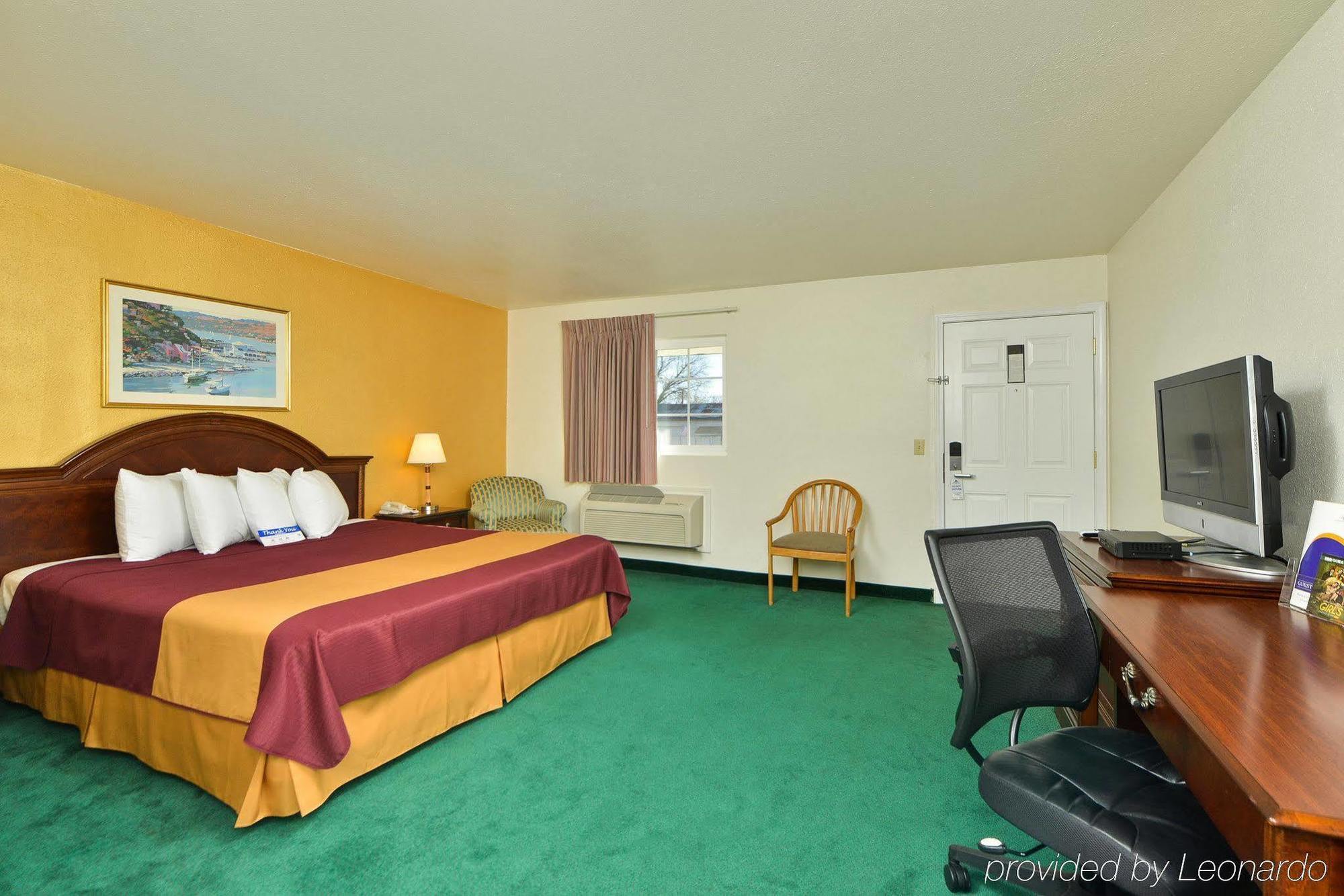 Value Inn & Suites Redding Eksteriør billede
