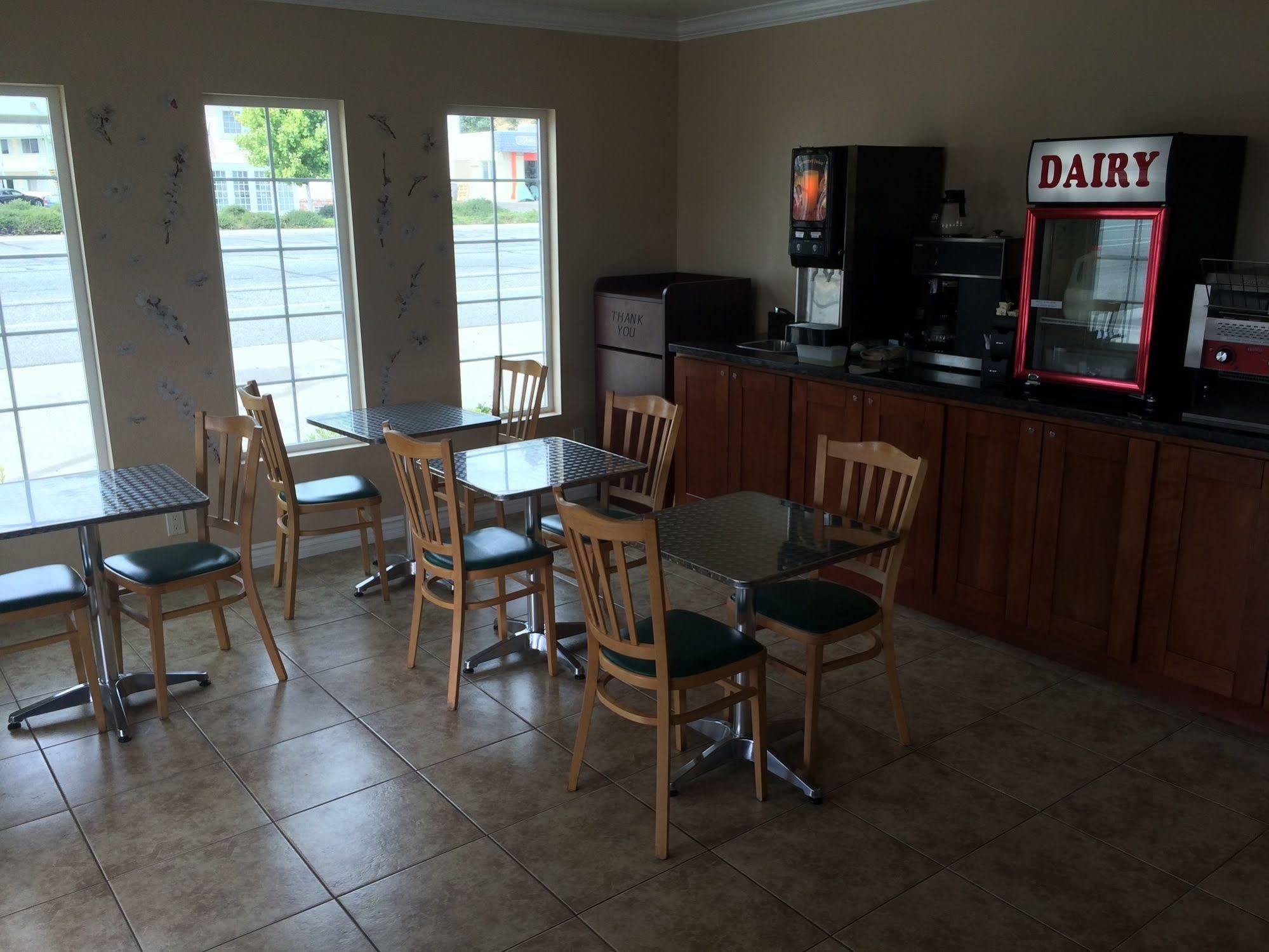 Value Inn & Suites Redding Eksteriør billede