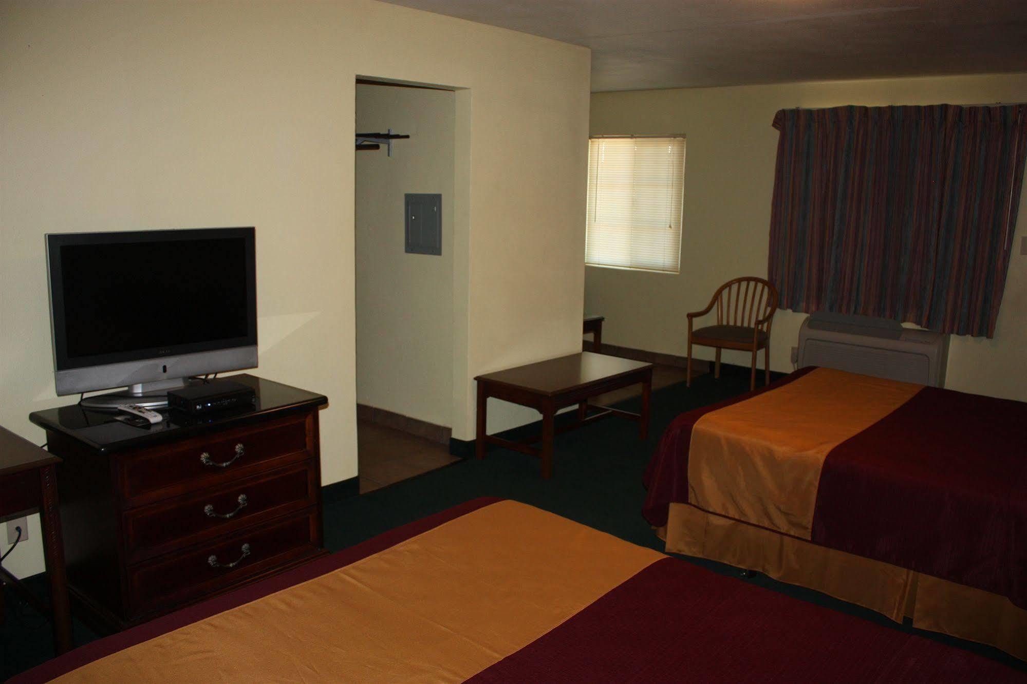 Value Inn & Suites Redding Eksteriør billede