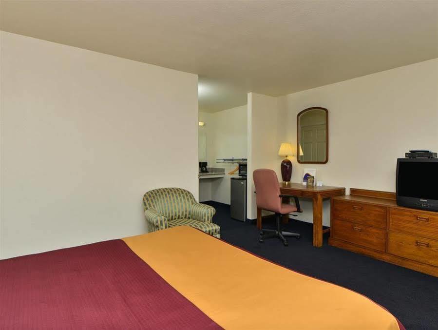 Value Inn & Suites Redding Eksteriør billede