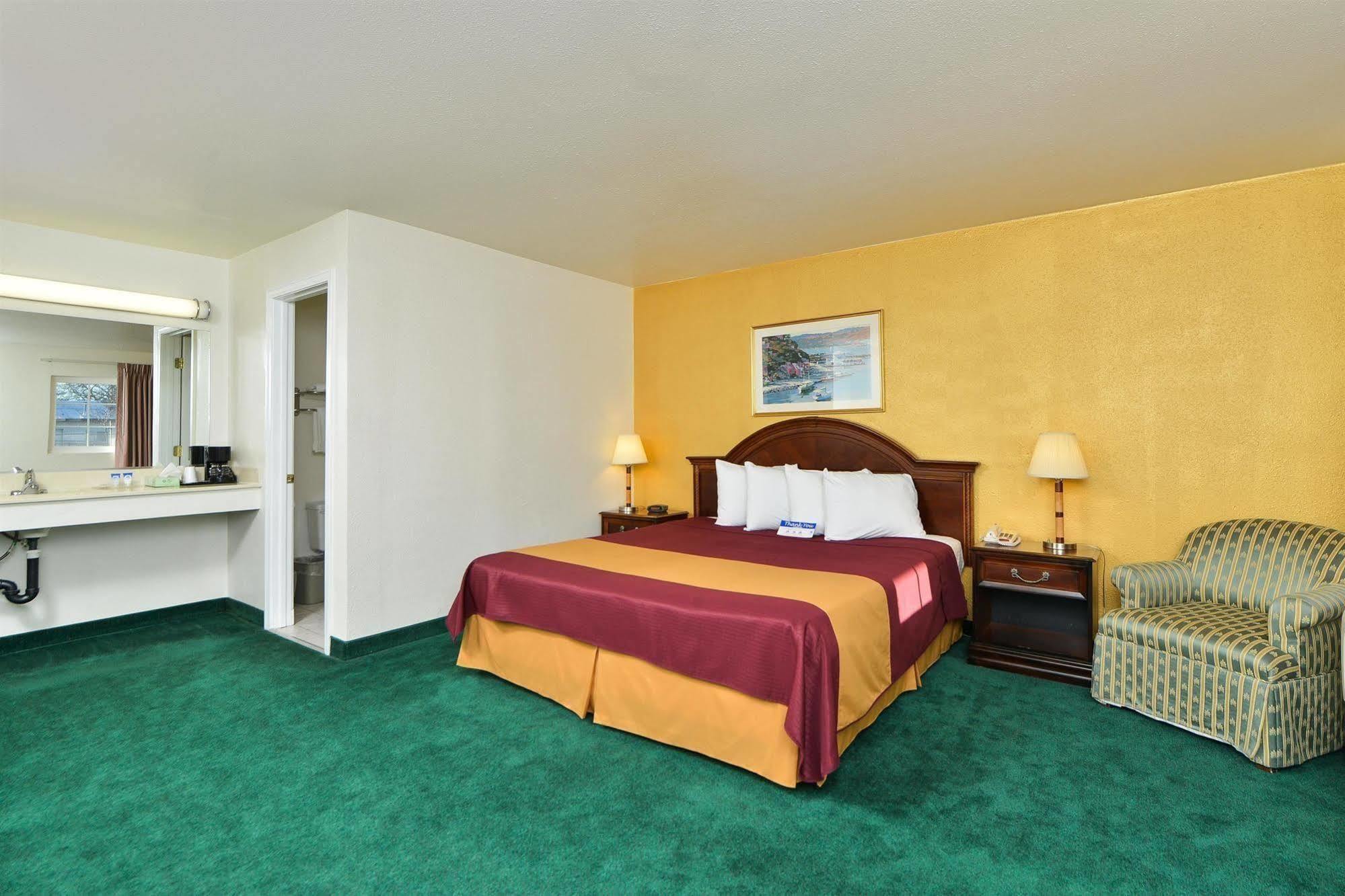Value Inn & Suites Redding Eksteriør billede