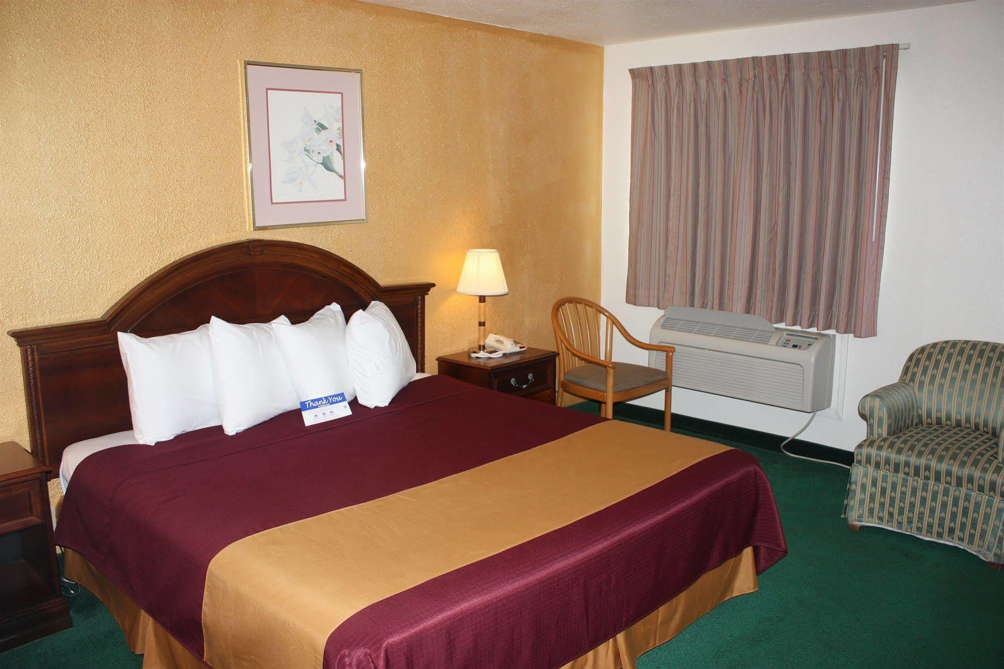 Value Inn & Suites Redding Eksteriør billede