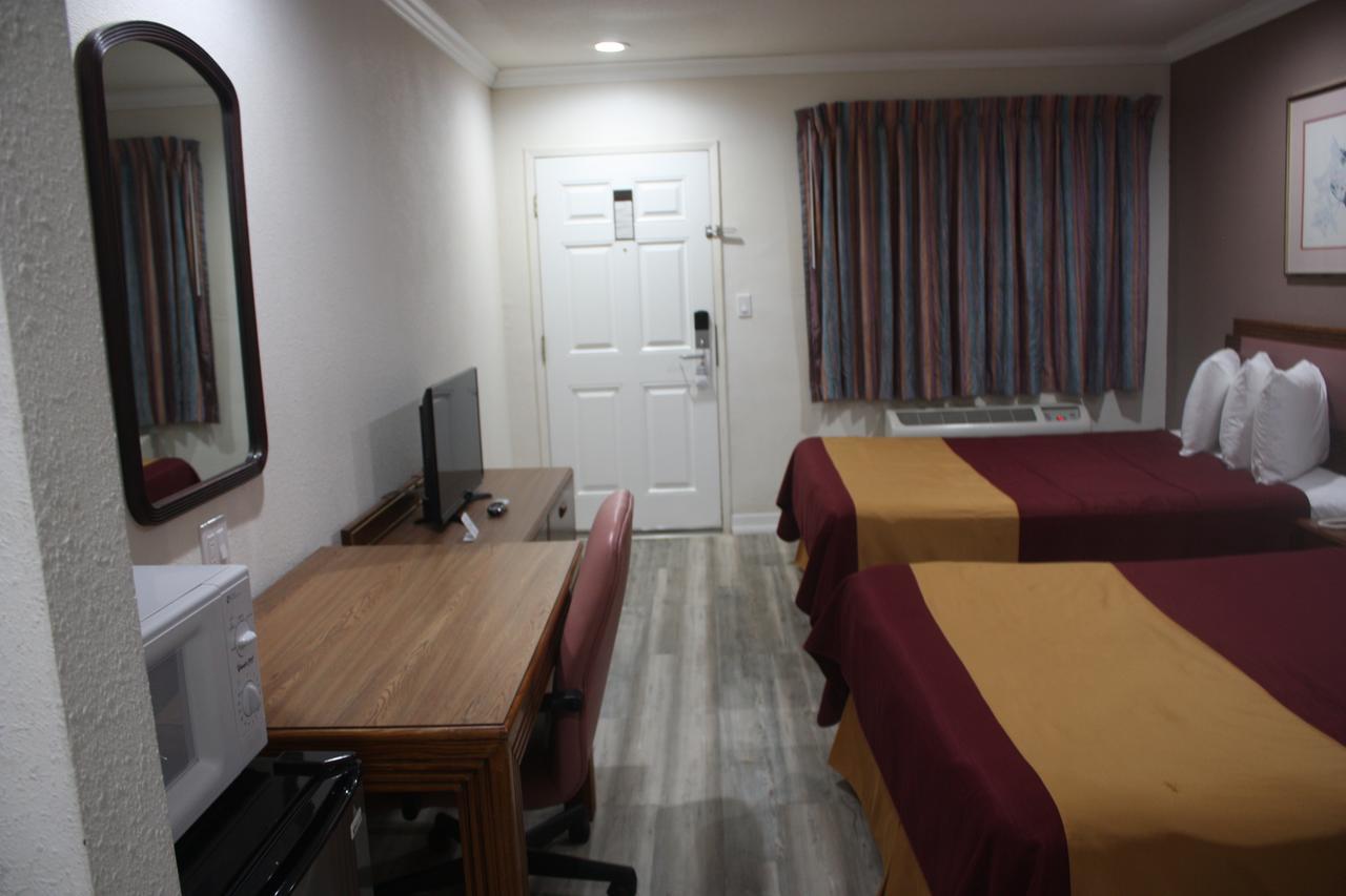 Value Inn & Suites Redding Eksteriør billede